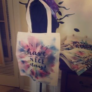 100% cotton market tote. 🦋🦋